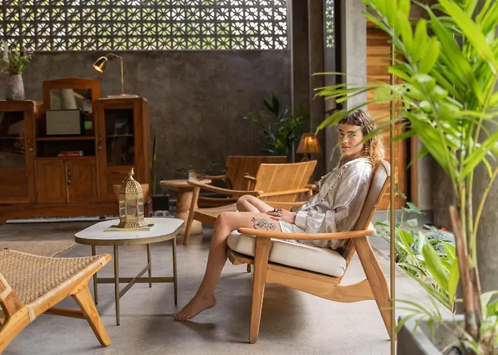 Amantes Bingin Bed & Breakfast 4*